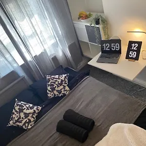 Bed & Breakfast Cosy Flat In, London